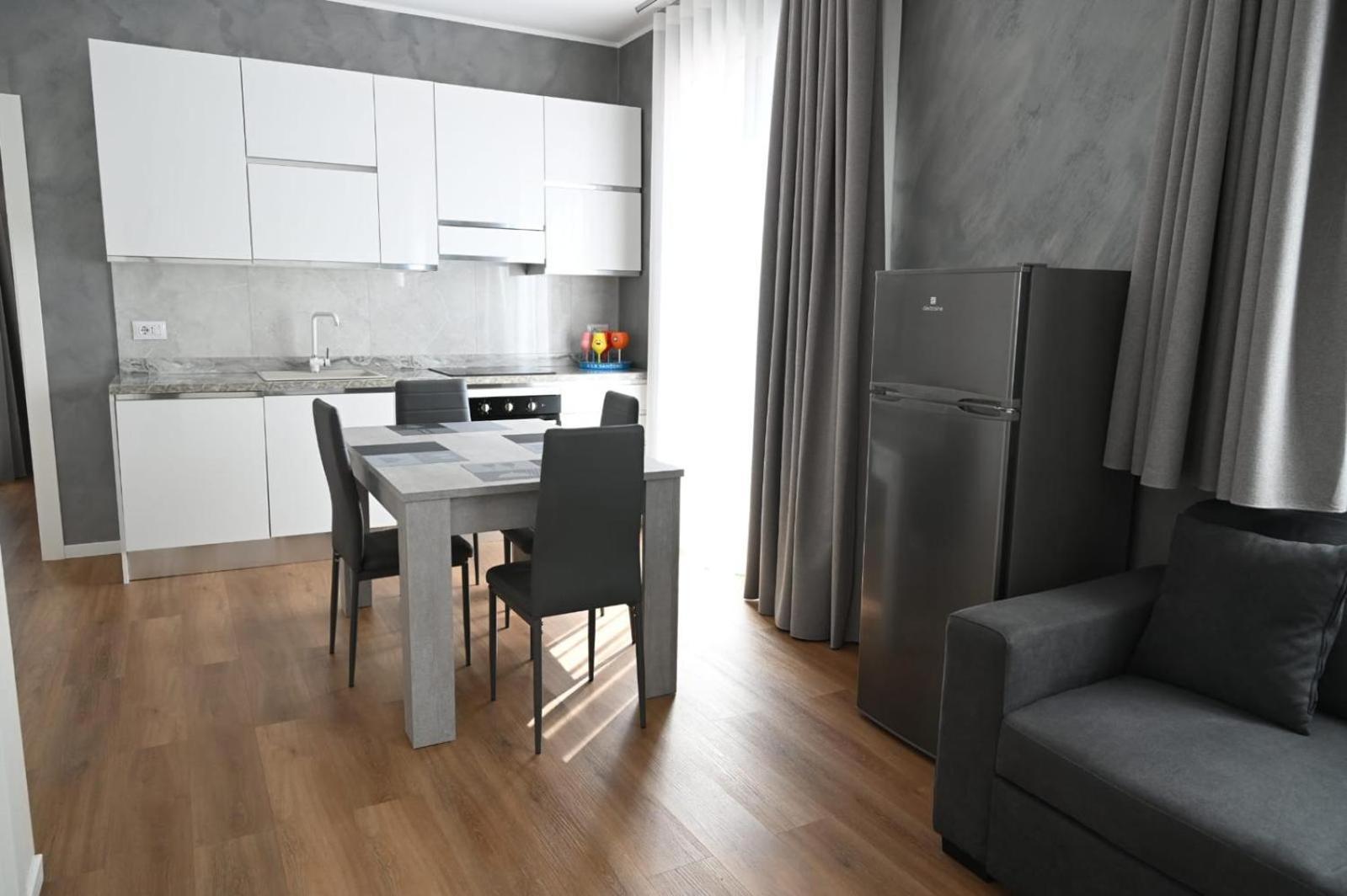 Perla Marina Acitrezza Villa Ачитреца Екстериор снимка