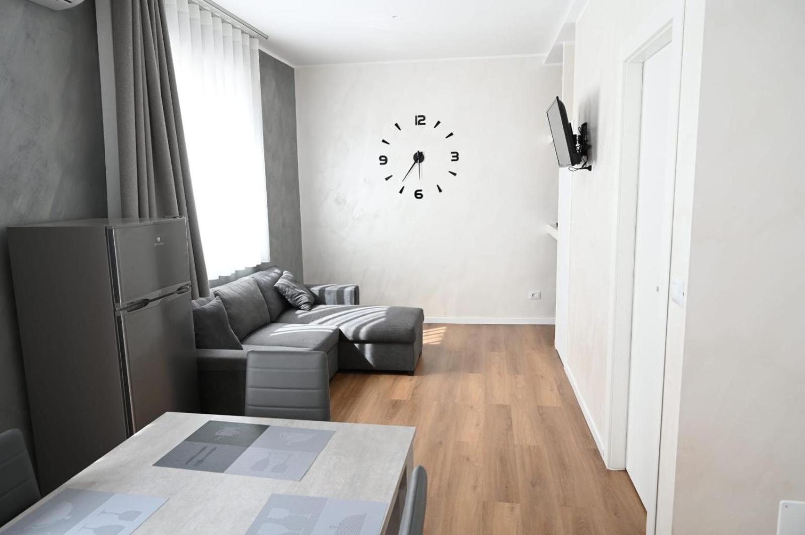Perla Marina Acitrezza Villa Ачитреца Екстериор снимка